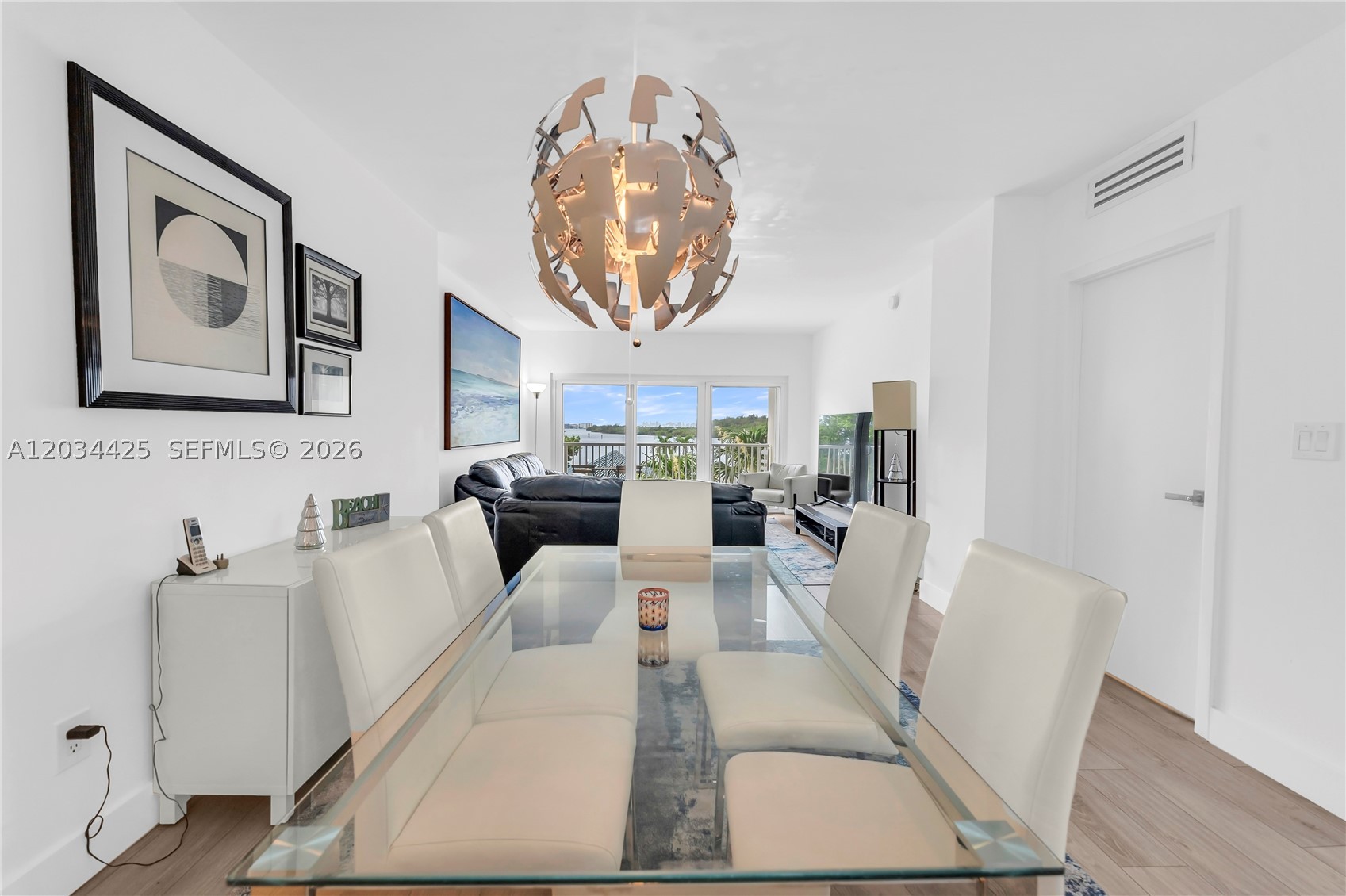 image Arlen House Condo17