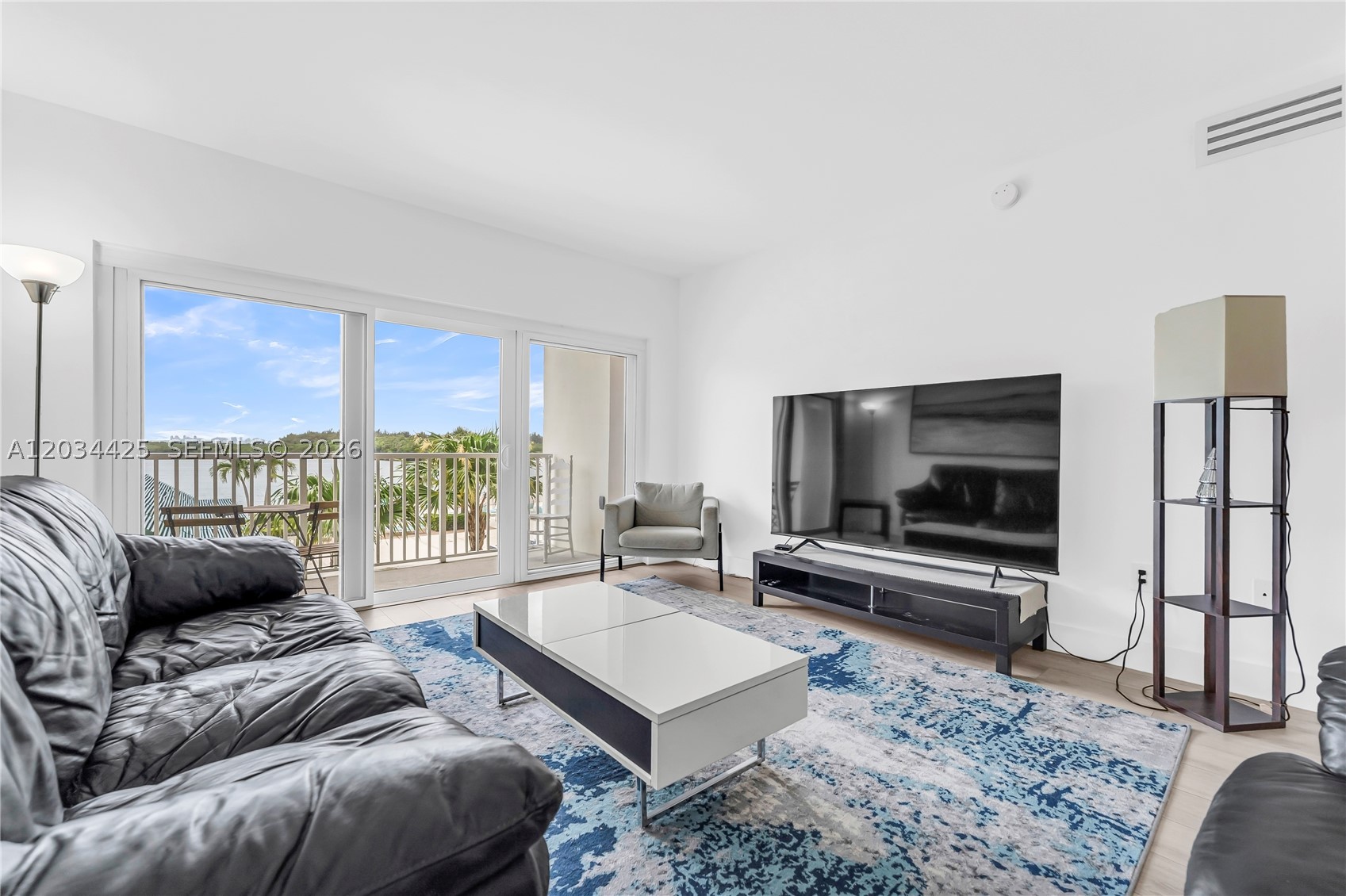 image Arlen House Condo20