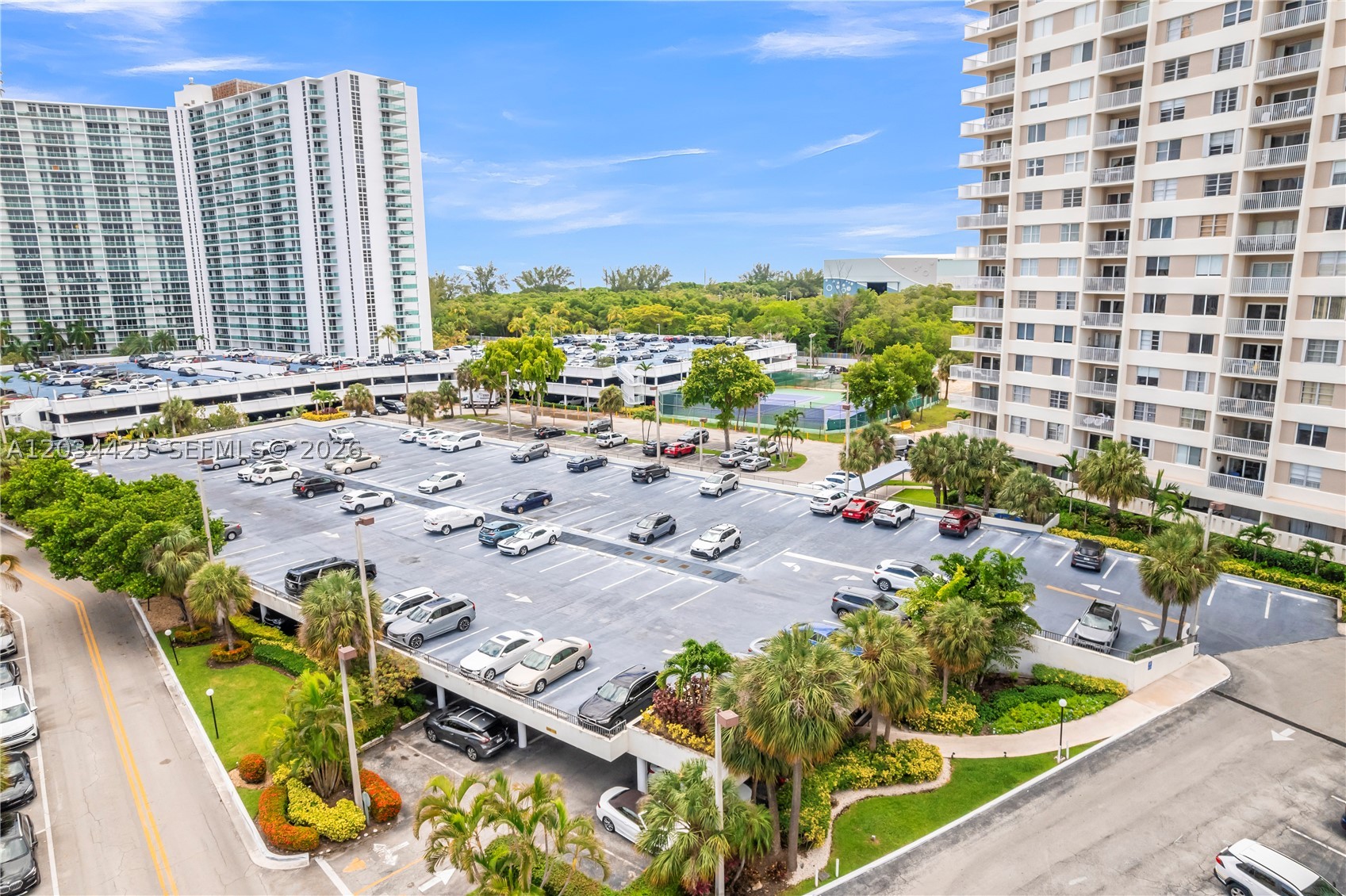 image Arlen House Condo34