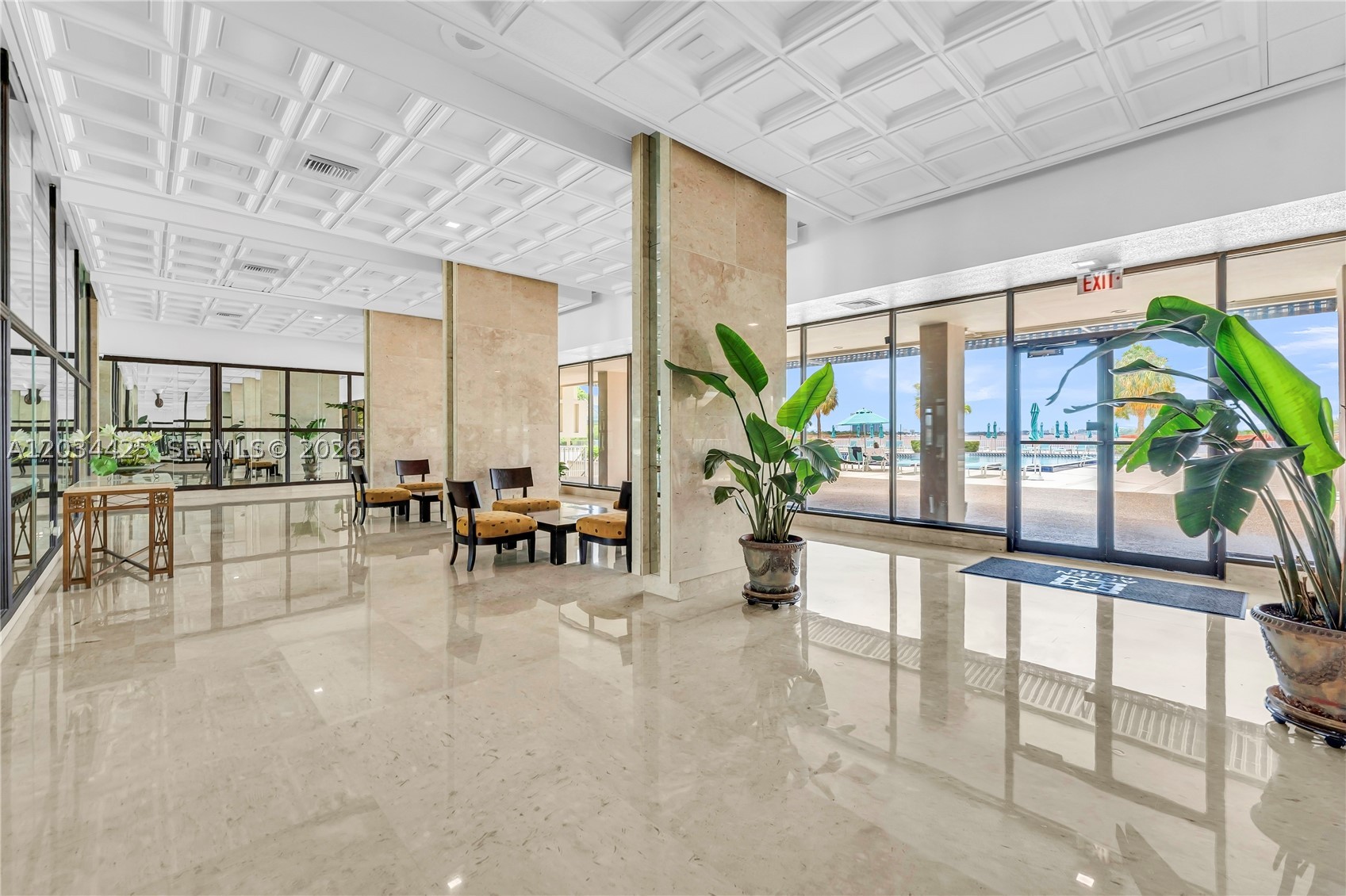 image Arlen House Condo41