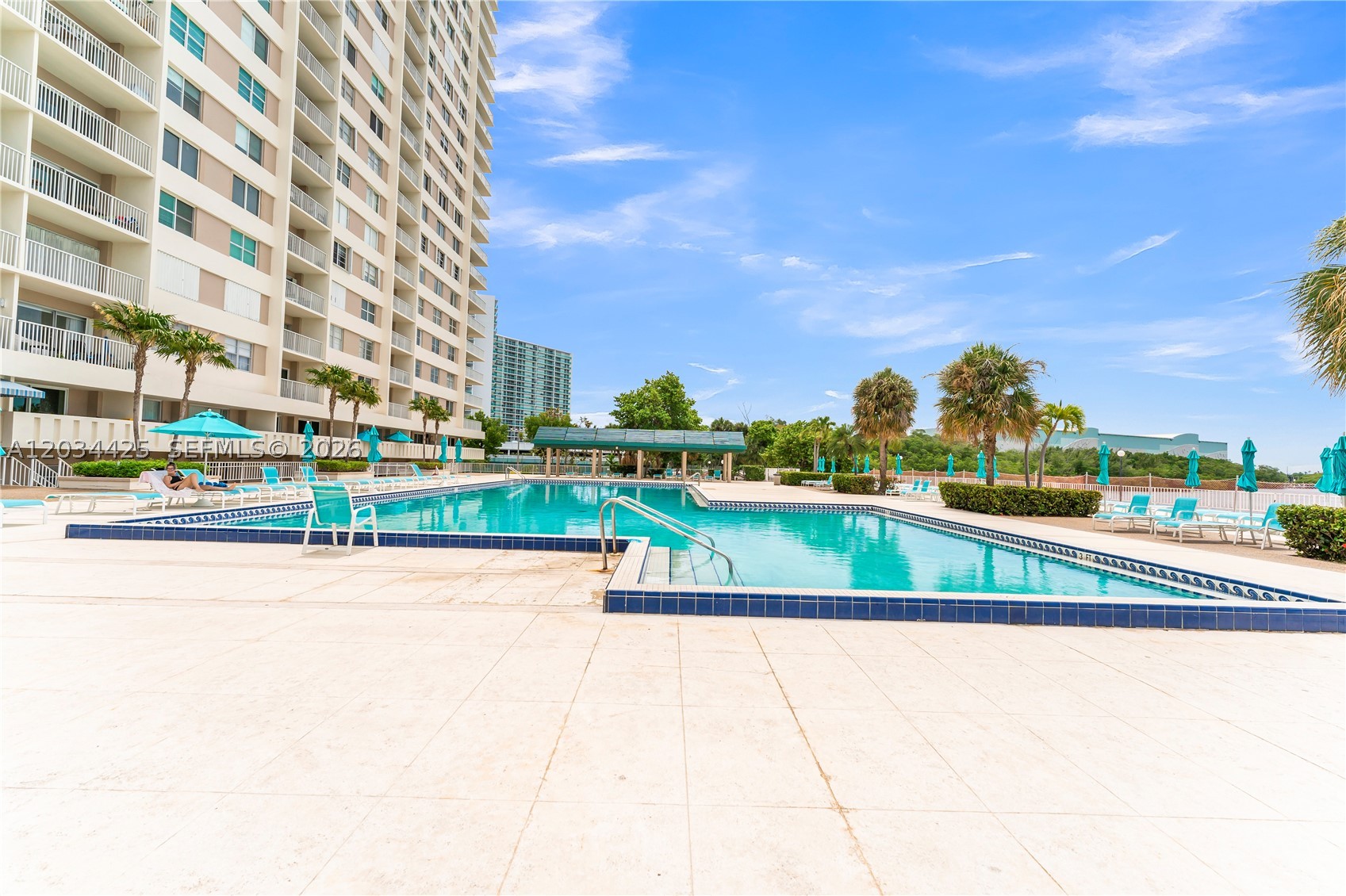 image Arlen House Condo44