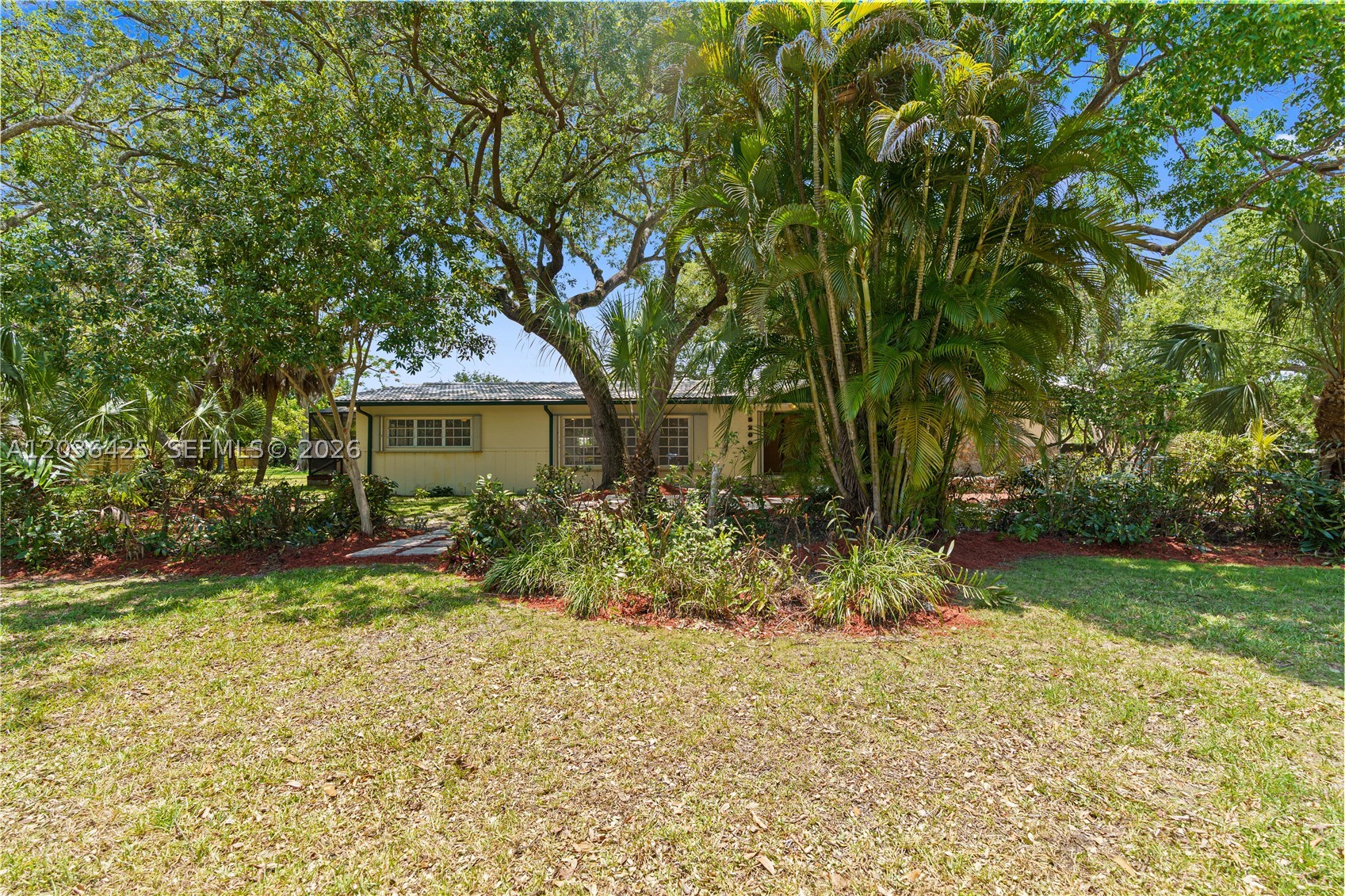 15200 SW 88th Ave Palmetto Bay, FL 33157