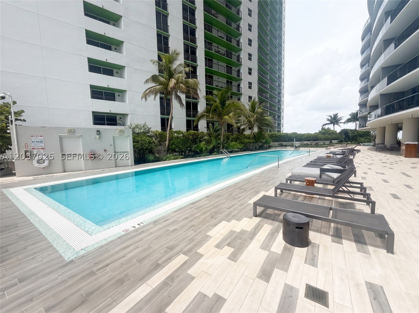 image Aria on the Bay12