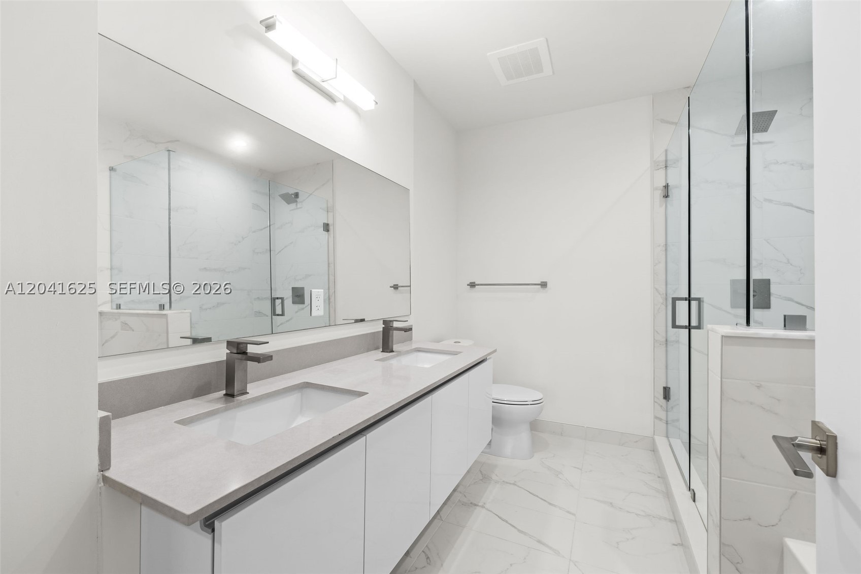 101 Diplomat Pkwy #906 Hallandale Beach, FL 33009