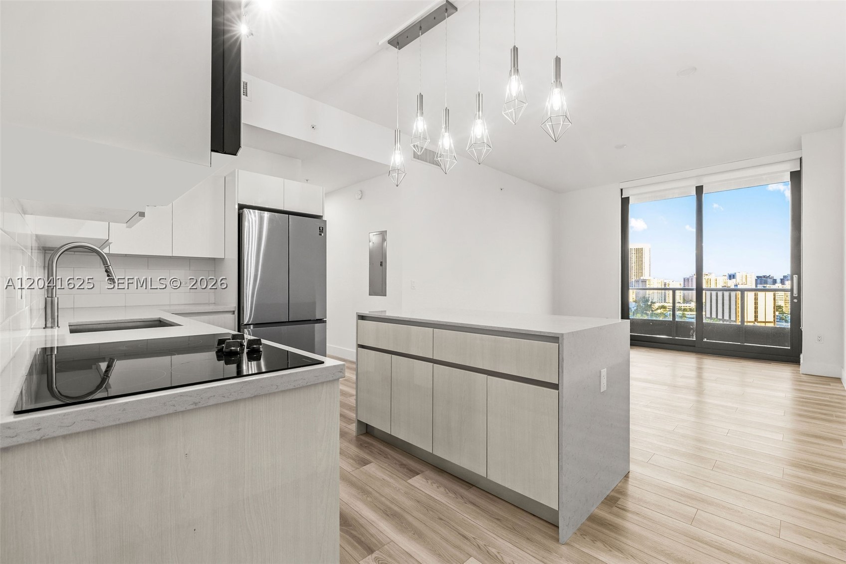 101 Diplomat Pkwy #906 Hallandale Beach, FL 33009