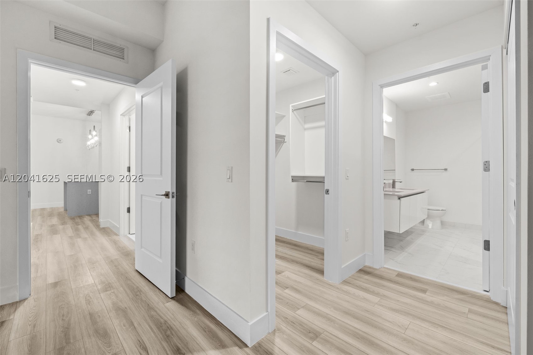 101 Diplomat Pkwy #906 Hallandale Beach, FL 33009