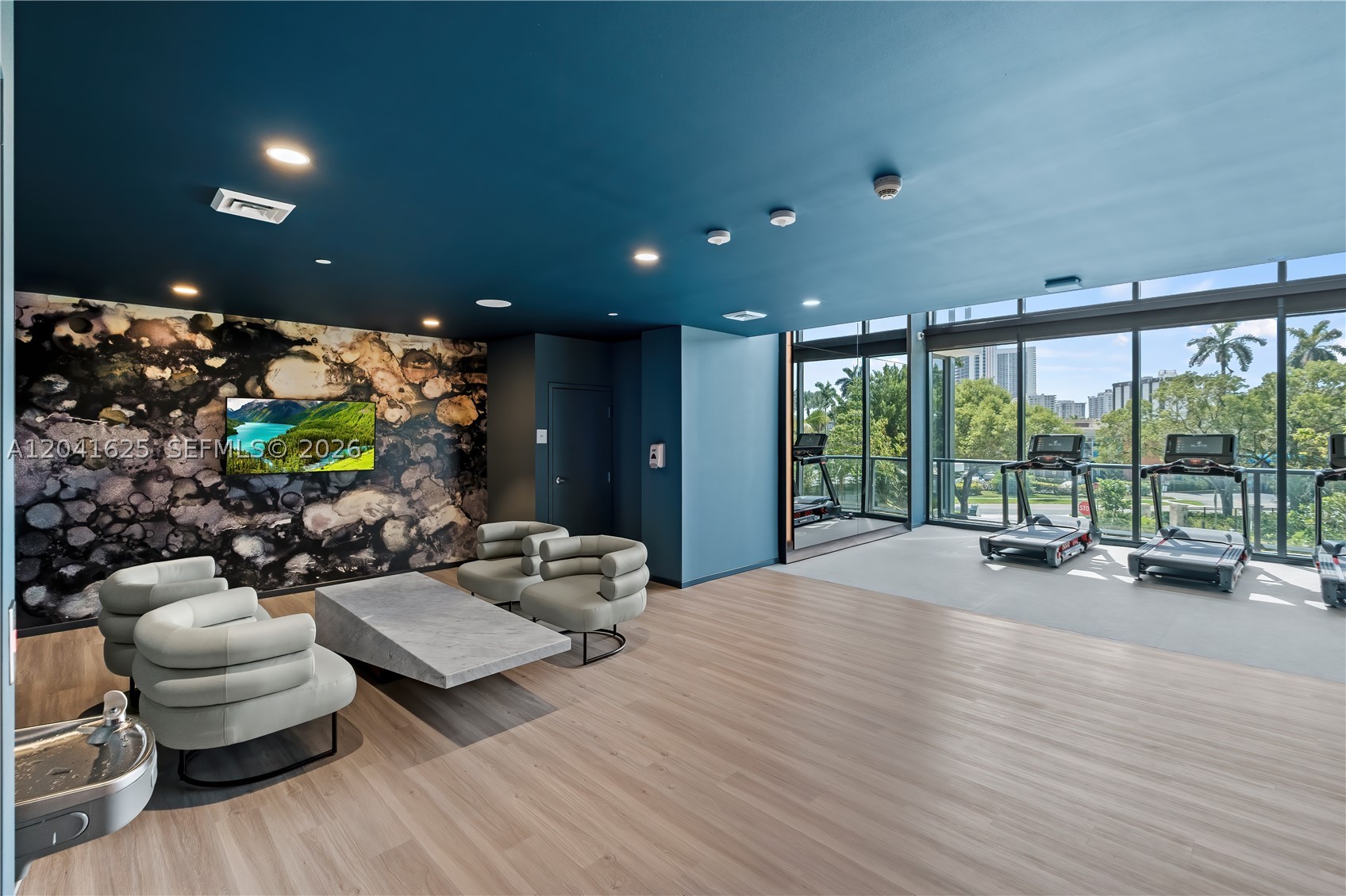101 Diplomat Pkwy #906 Hallandale Beach, FL 33009