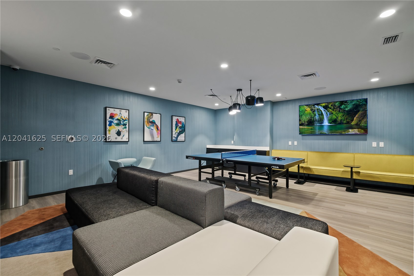101 Diplomat Pkwy #906 Hallandale Beach, FL 33009