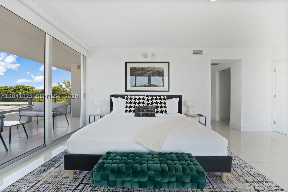 image The Ivory19