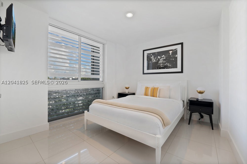 image The Ivory26