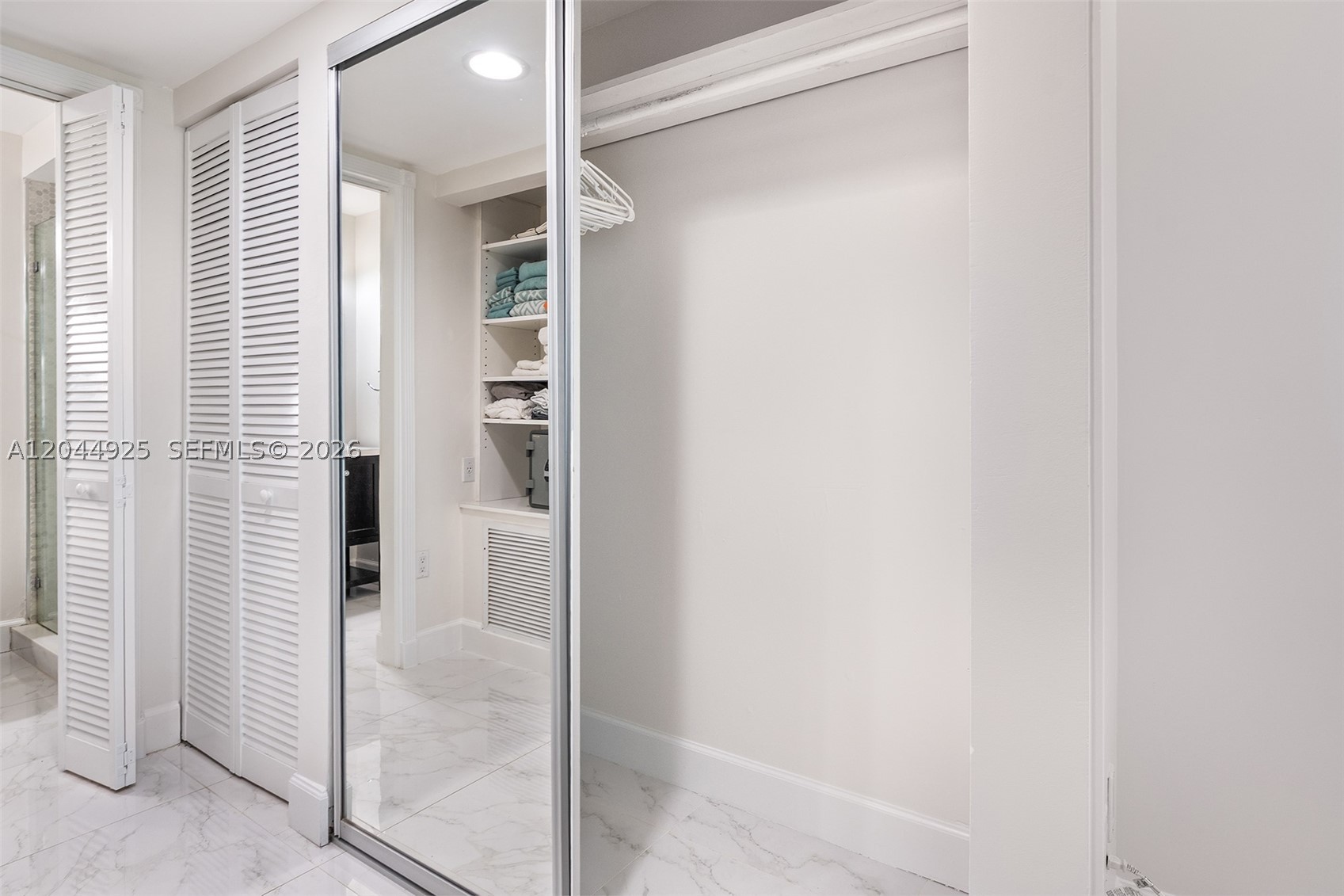 405 N Hibiscus Dr #204 Miami Beach, FL 33139