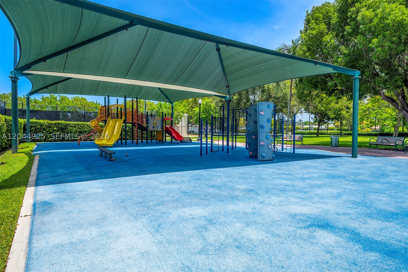 405 N Hibiscus Dr #204 Miami Beach, FL 33139