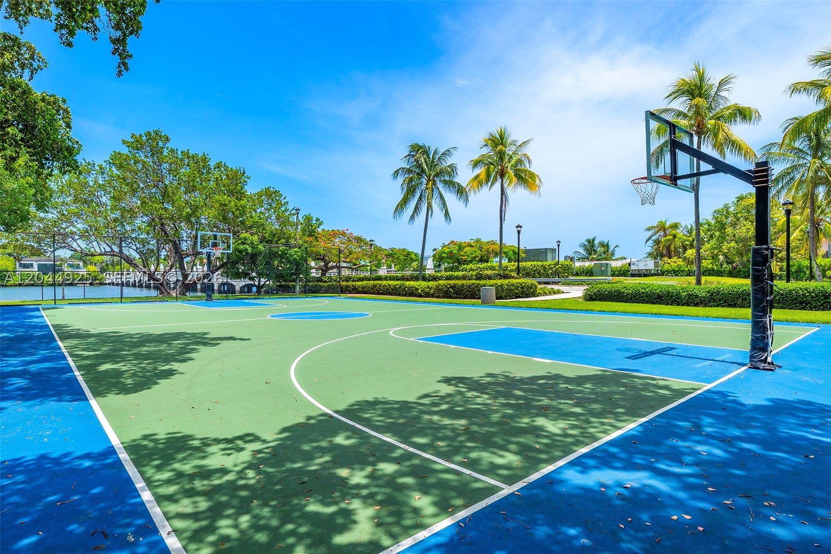 405 N Hibiscus Dr #204 Miami Beach, FL 33139