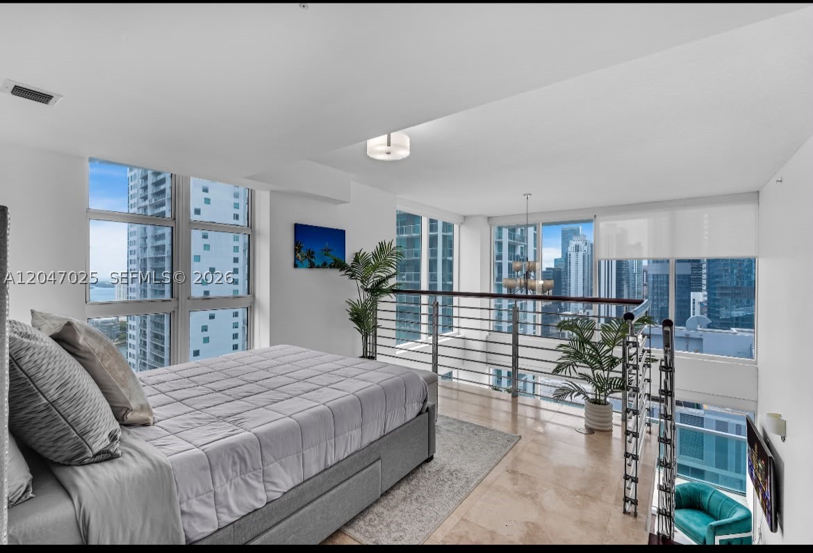 image Brickell on the River South15