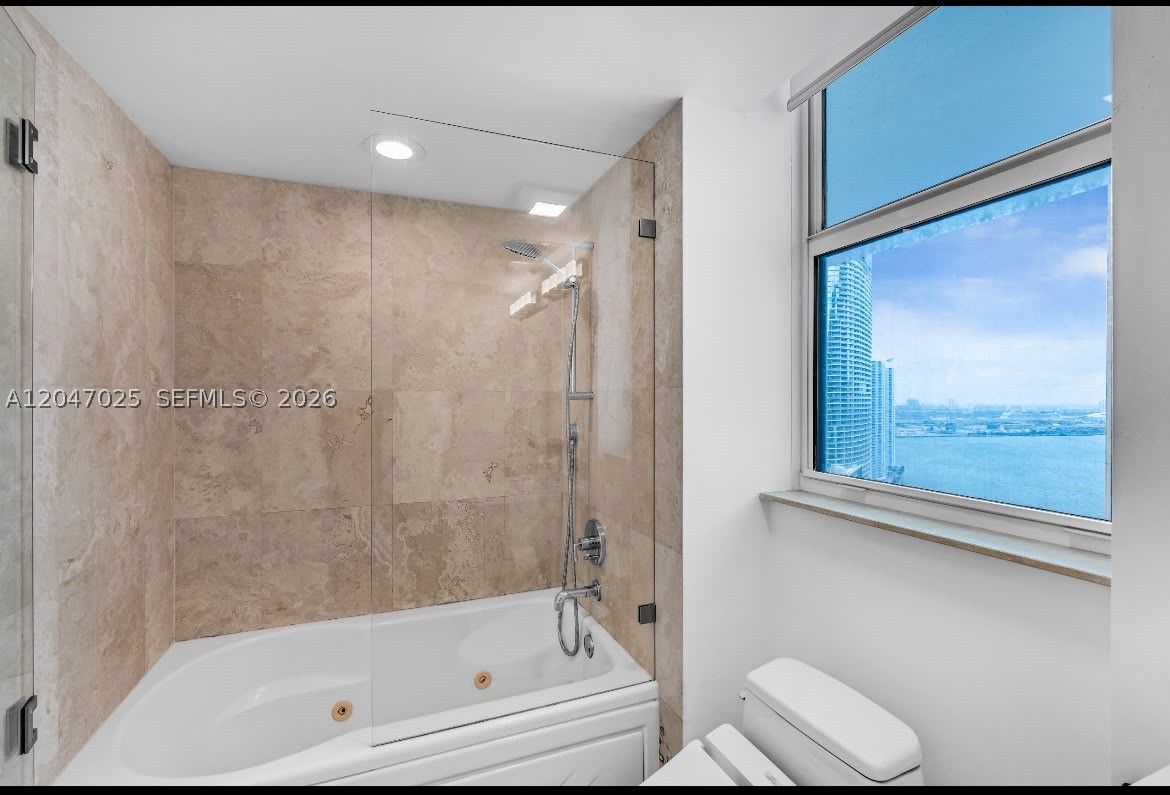 image Brickell on the River South24