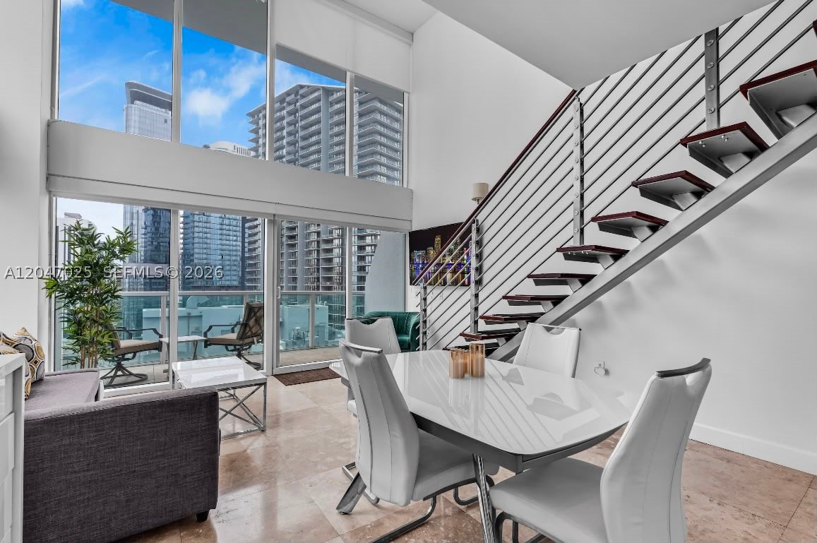 image Brickell on the River South6