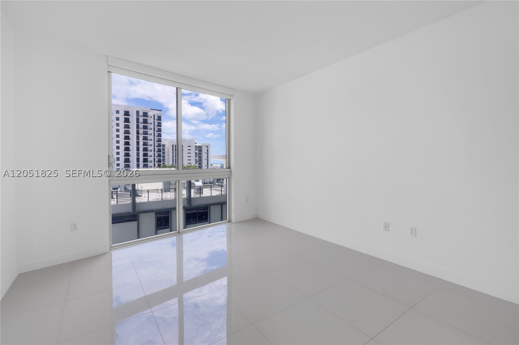image Brickell Ten10