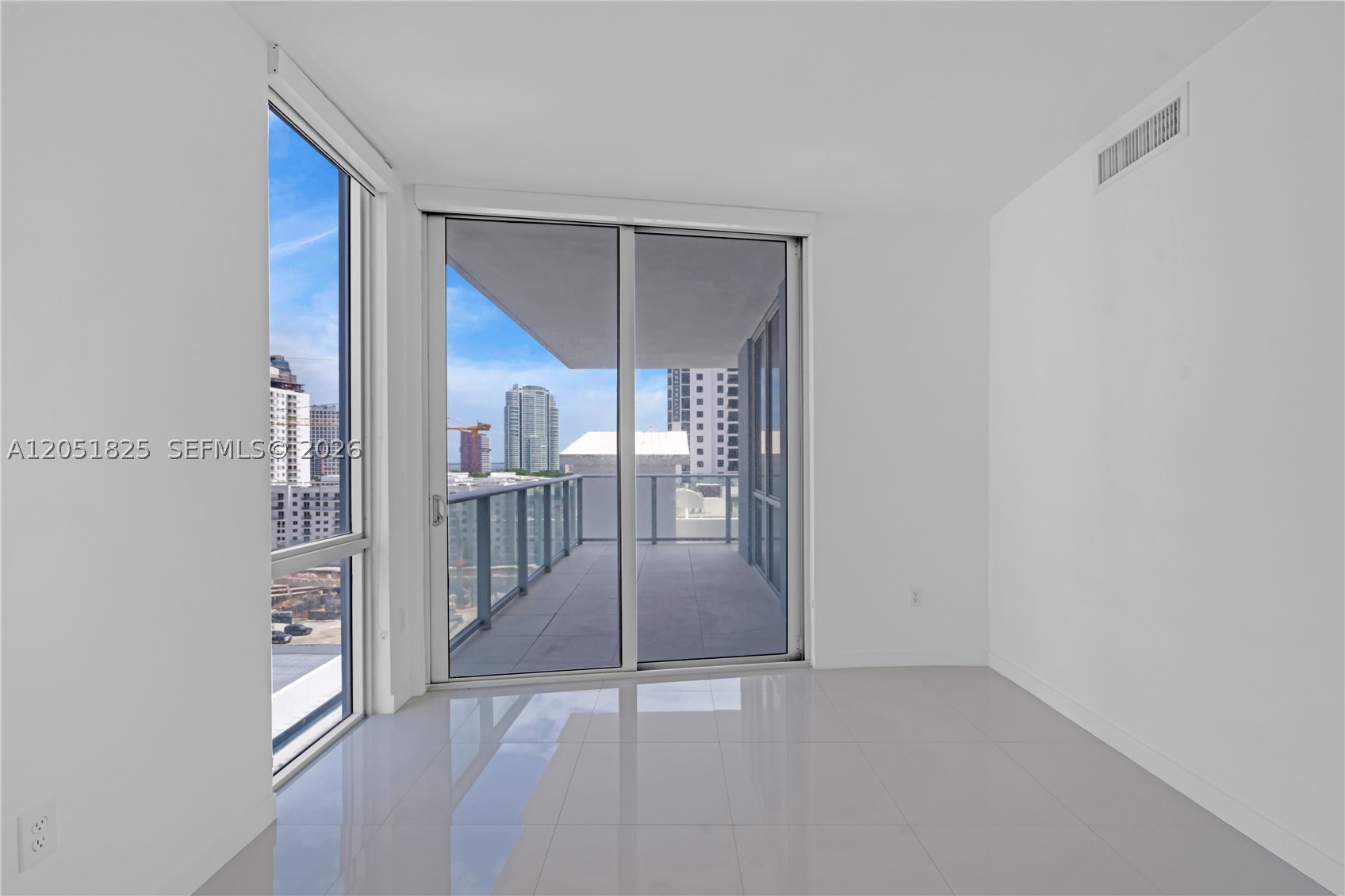 image Brickell Ten17