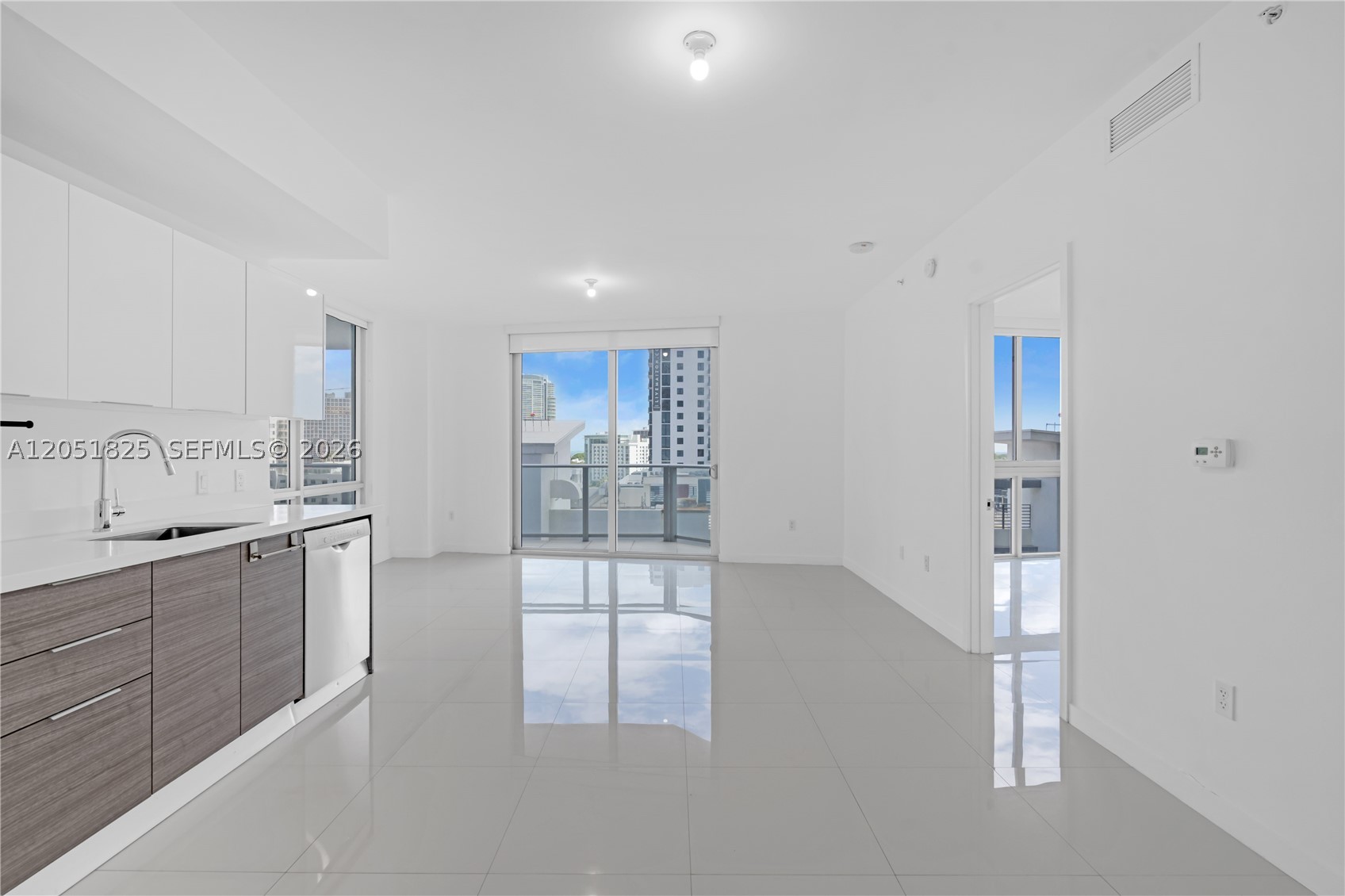 image Brickell Ten2