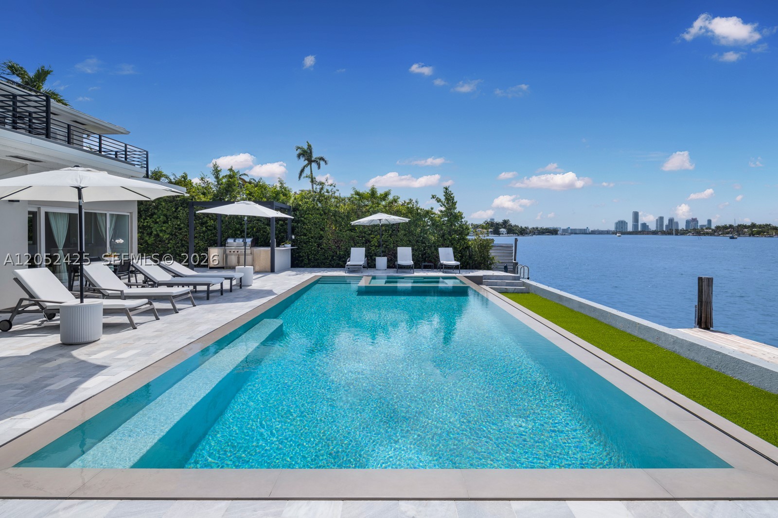 1300 S Venetian Way Miami, FL 33139