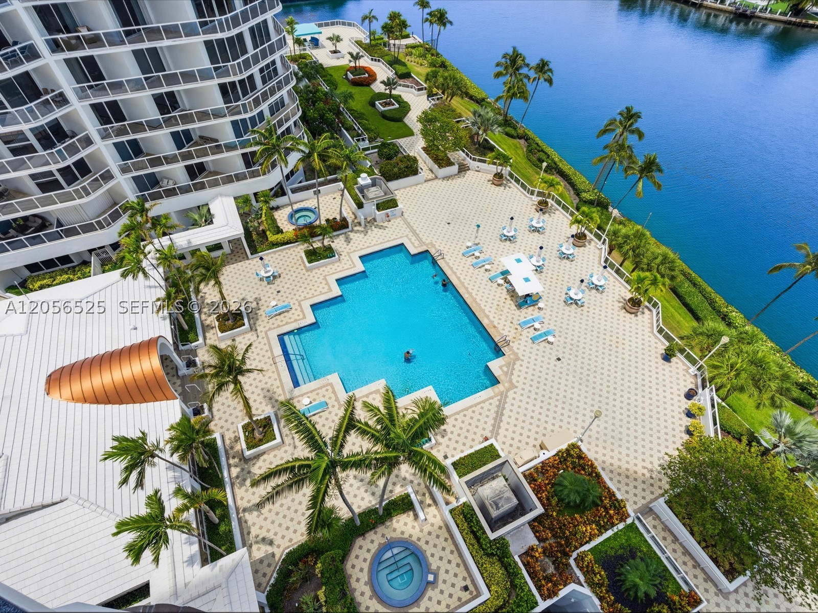 image One Island Place II20