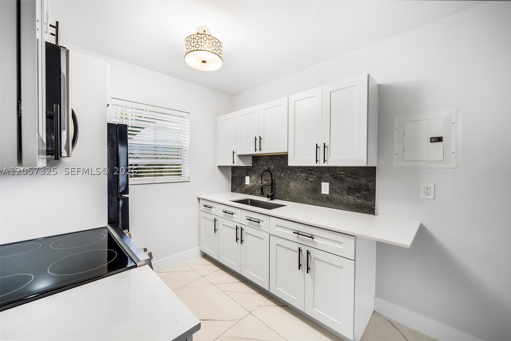 410 Euclid Ave #11