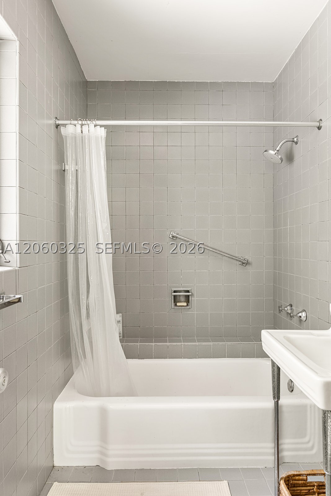 4330 Lennox Dr Miami, FL 33133