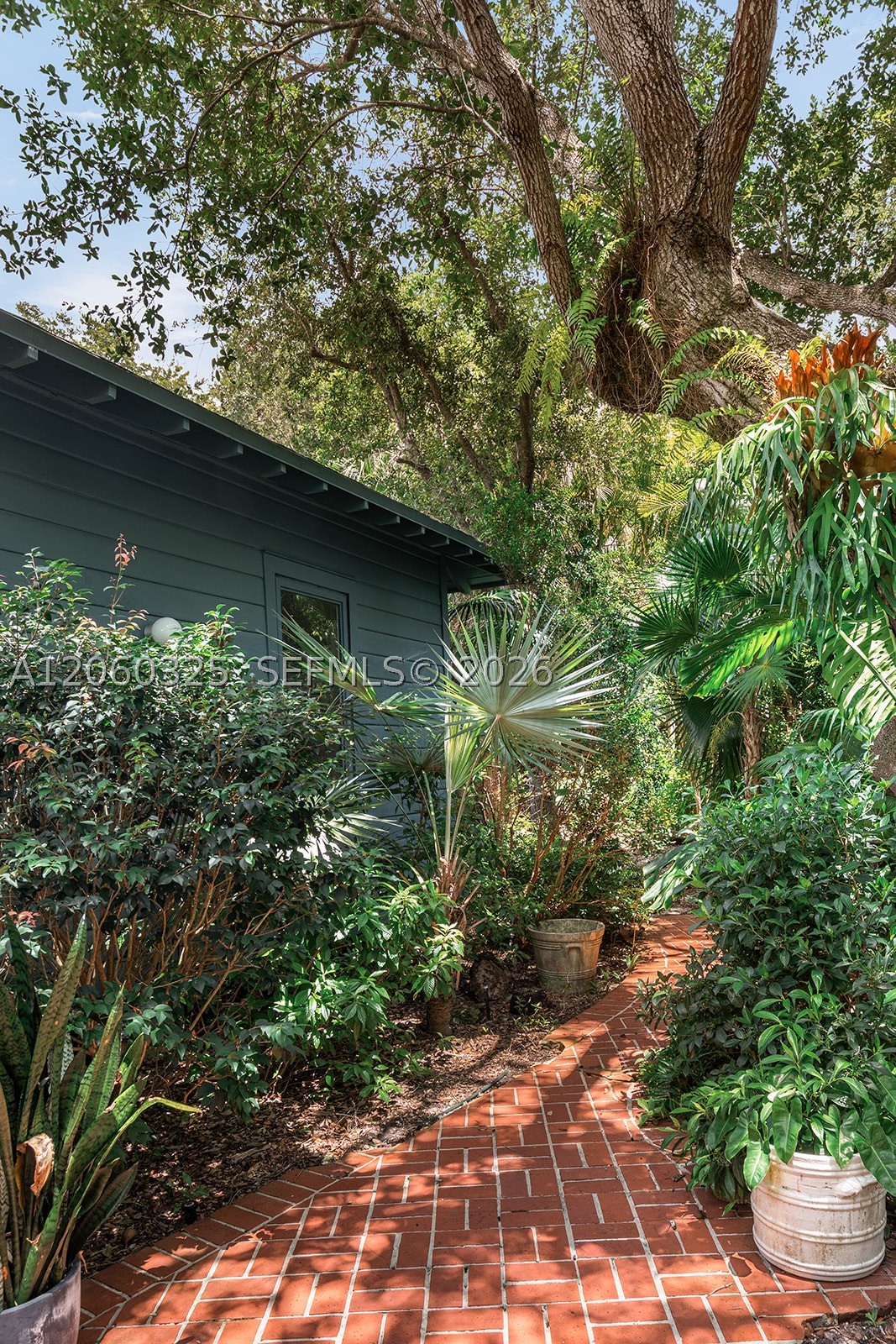 4330 Lennox Dr Miami, FL 33133