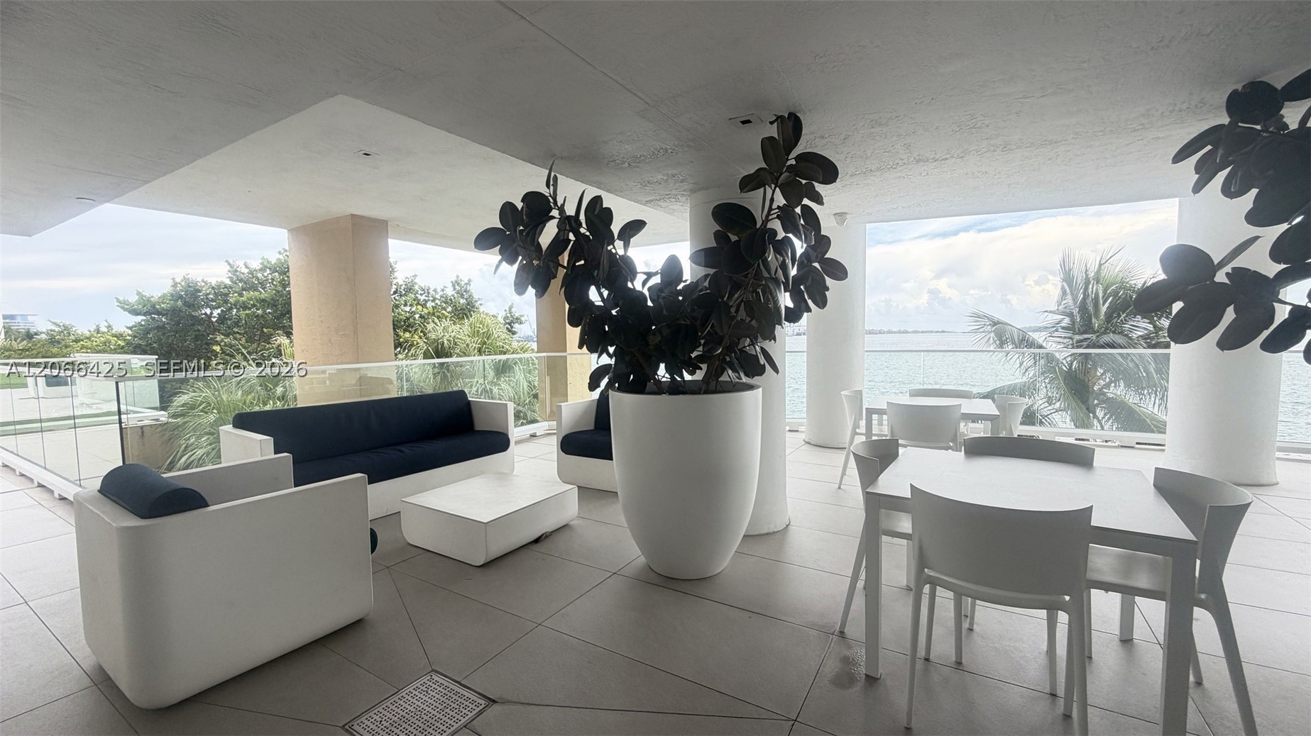 image Isola14