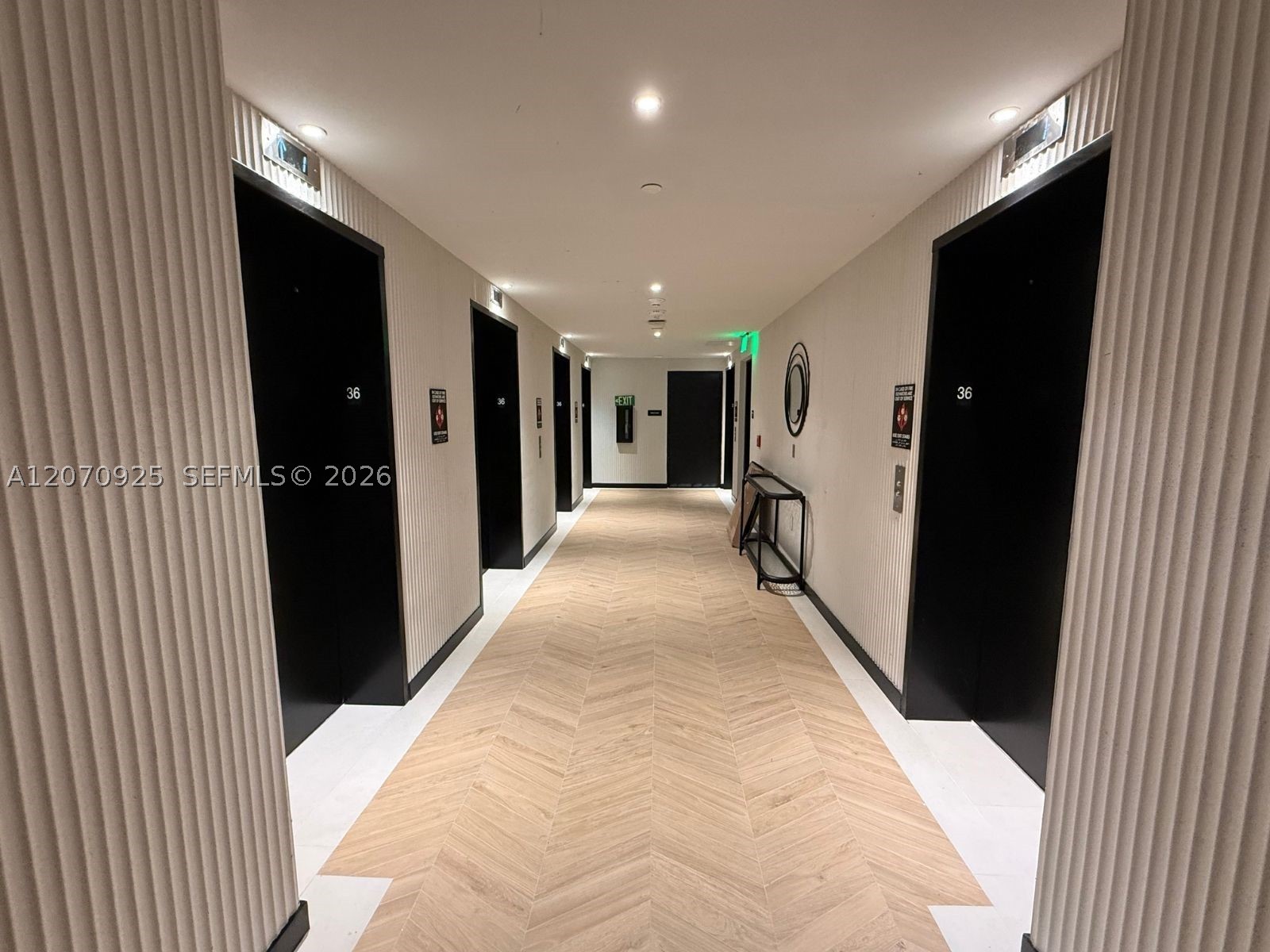 image E11EVEN Hotel & Residences15