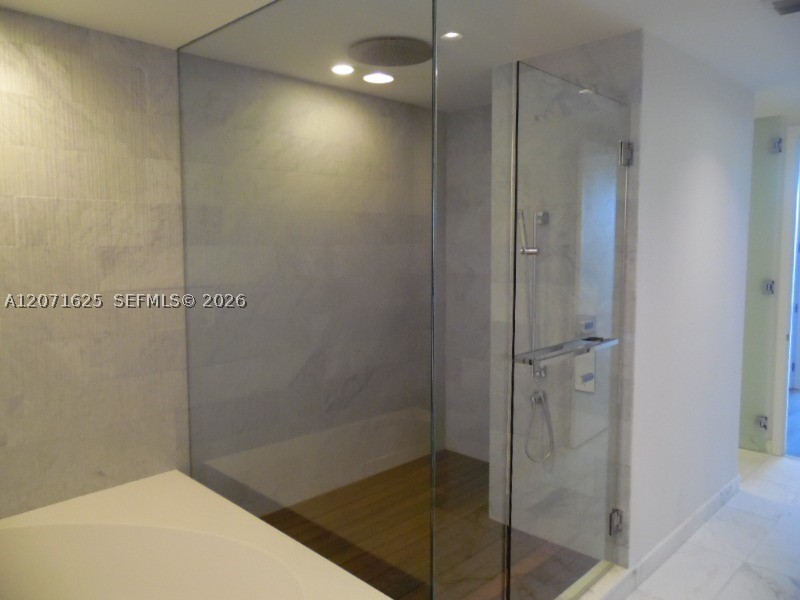 10201 Collins Ave #805 Bal Harbour, FL 33154