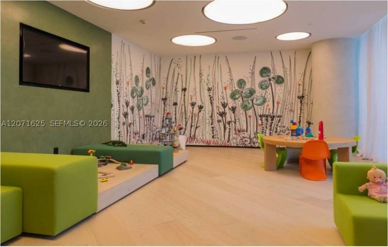 10201 Collins Ave #805 Bal Harbour, FL 33154