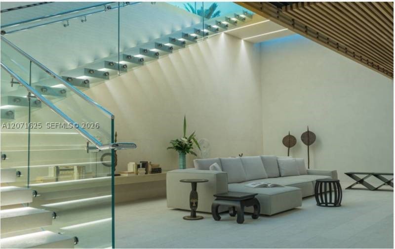 10201 Collins Ave #805 Bal Harbour, FL 33154