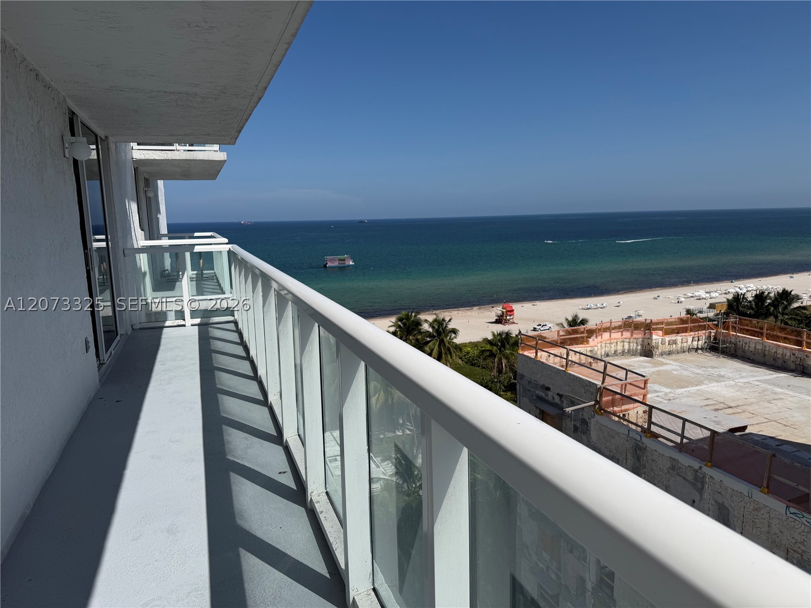 2457 Collins Ave #1405 Miami Beach, FL 33140