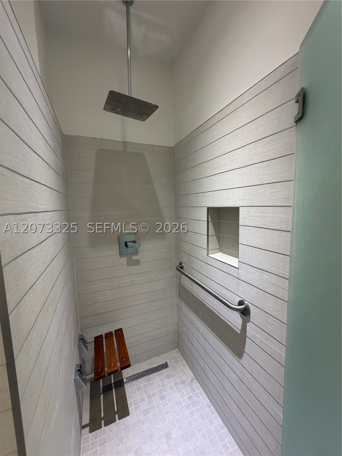 2457 Collins Ave #1405 Miami Beach, FL 33140