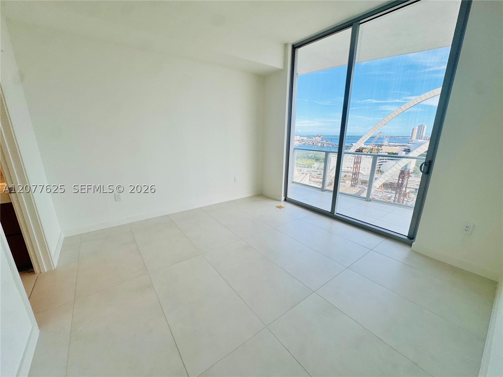 1400 Biscayne Blvd #1802 Miami, FL 33132