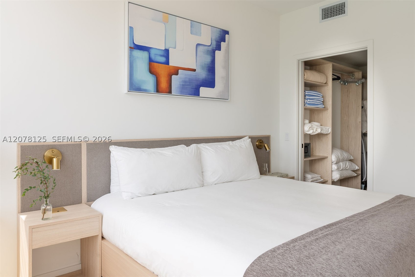 225 N Miami Ave #2107 Miami, FL 33128