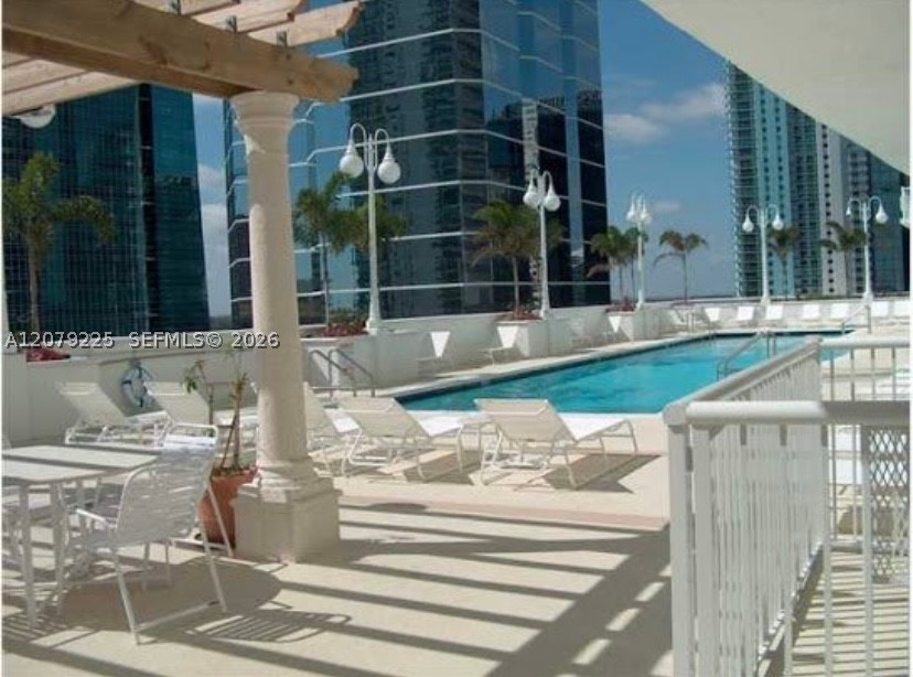 image The Club at Brickell Bay15