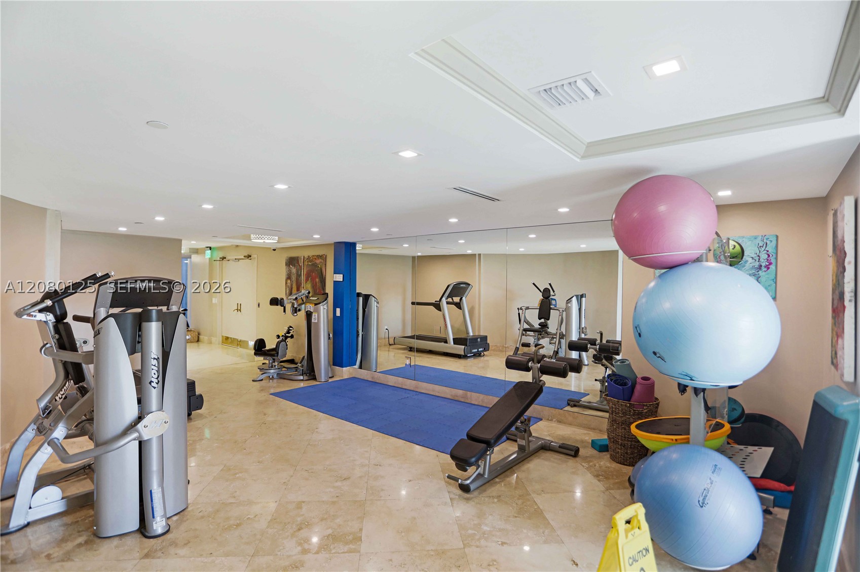 17555 Collins Ave #308 Sunny Isles Beach, FL 33160