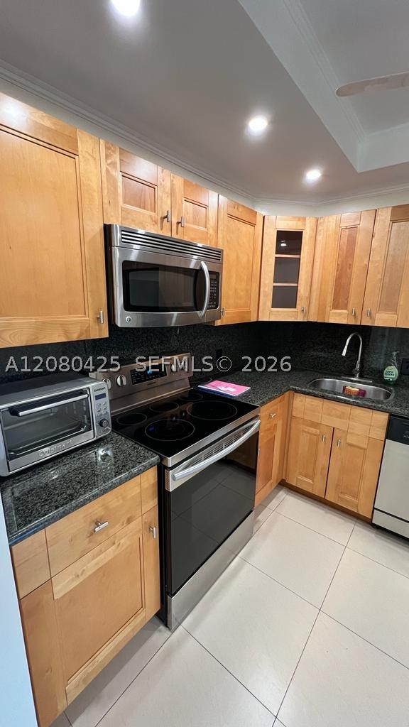 20500 W Country Clb Dr #204