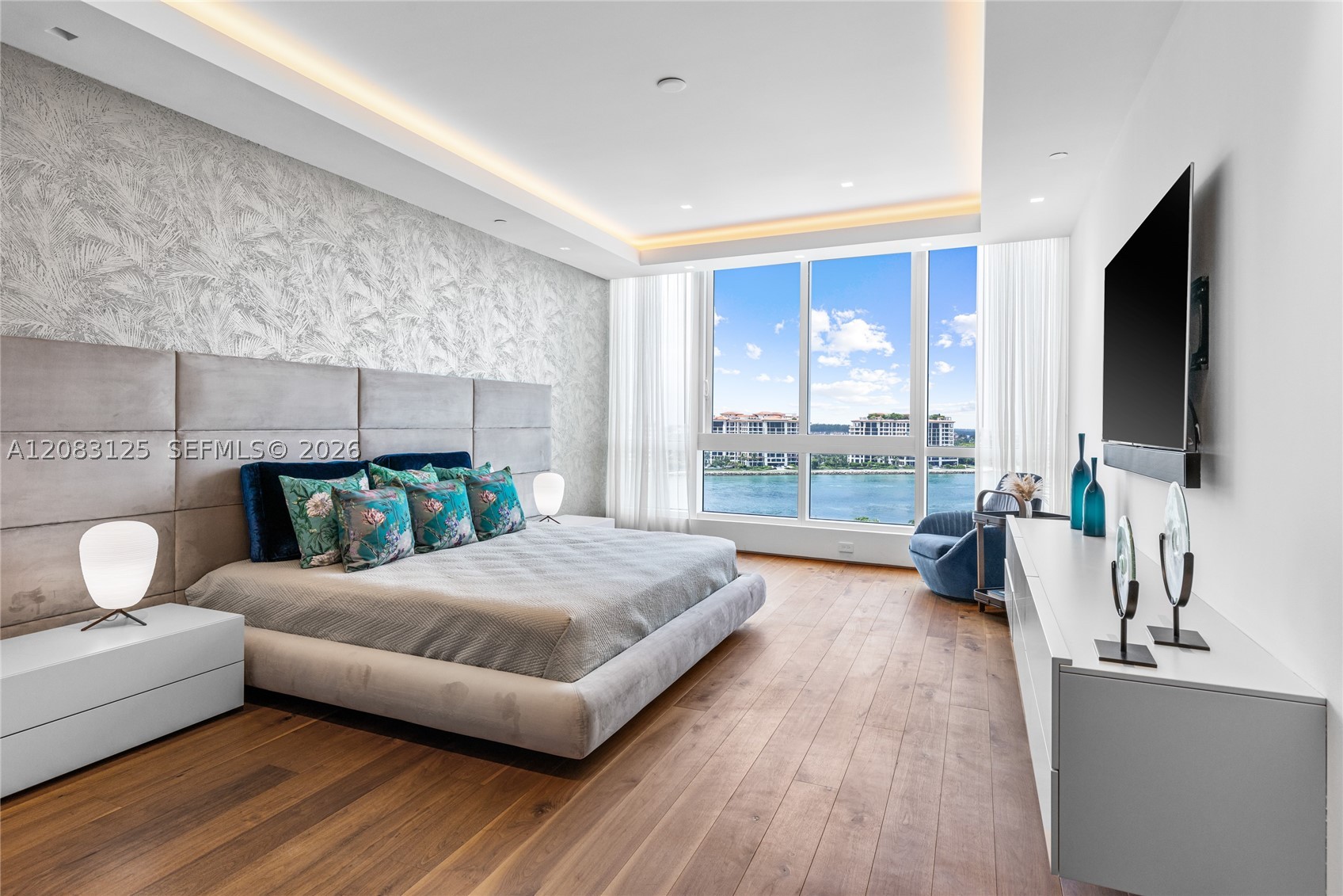 100 S Pointe Dr #1102/03 Miami Beach, FL 33139
