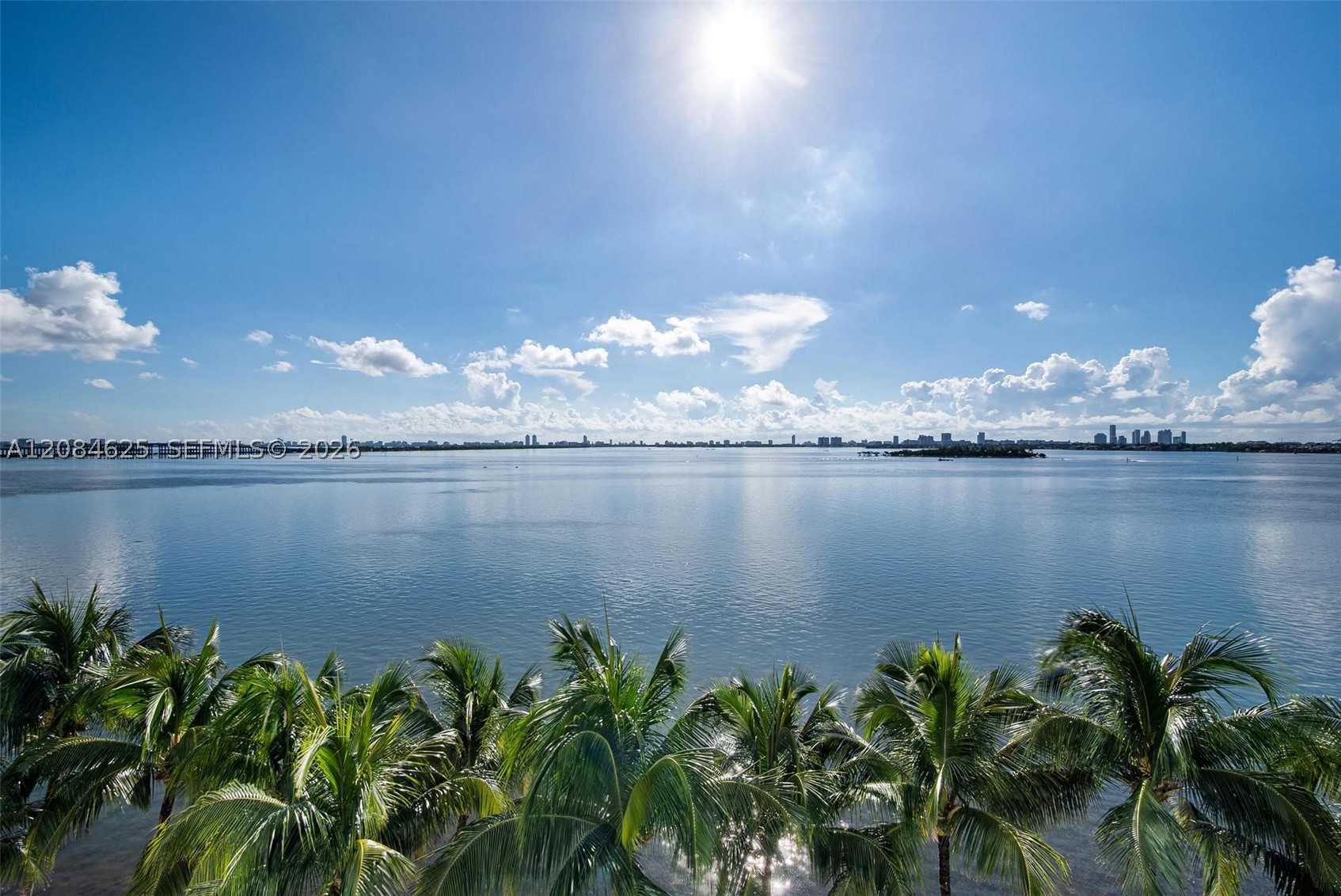 image Onyx on the Bay40