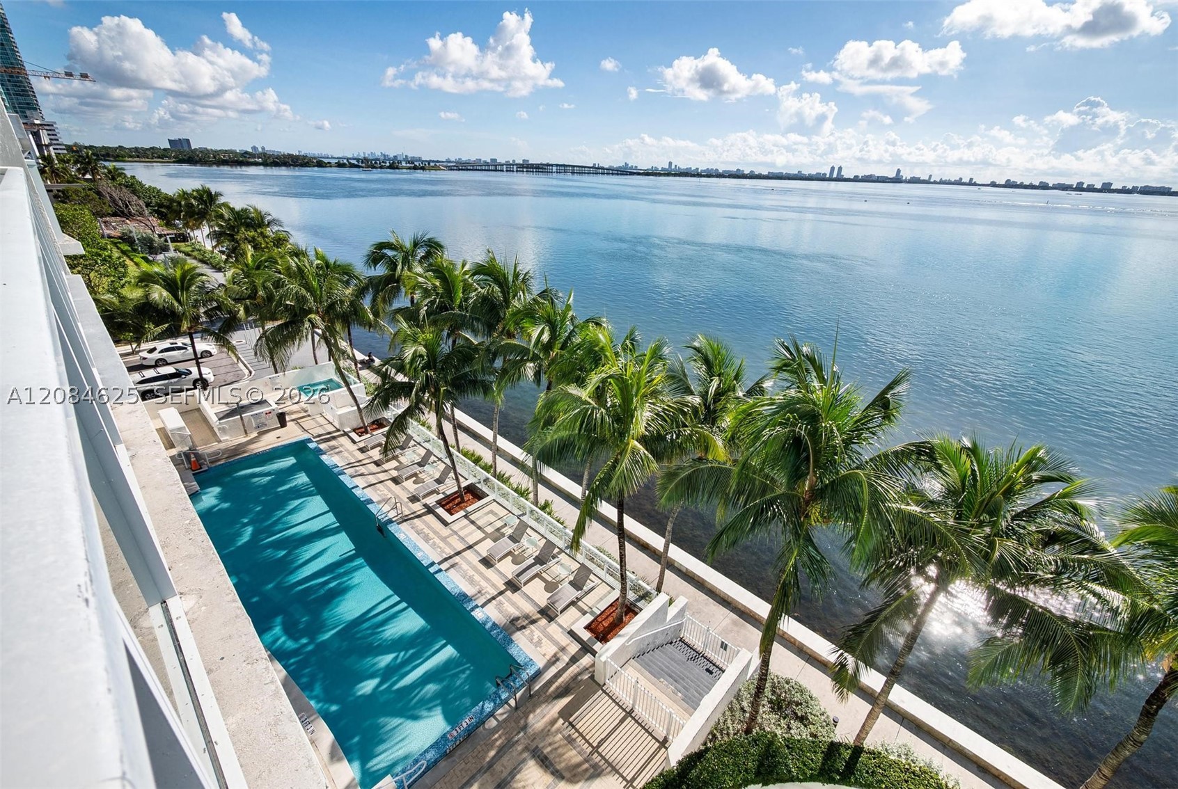 image Onyx on the Bay42