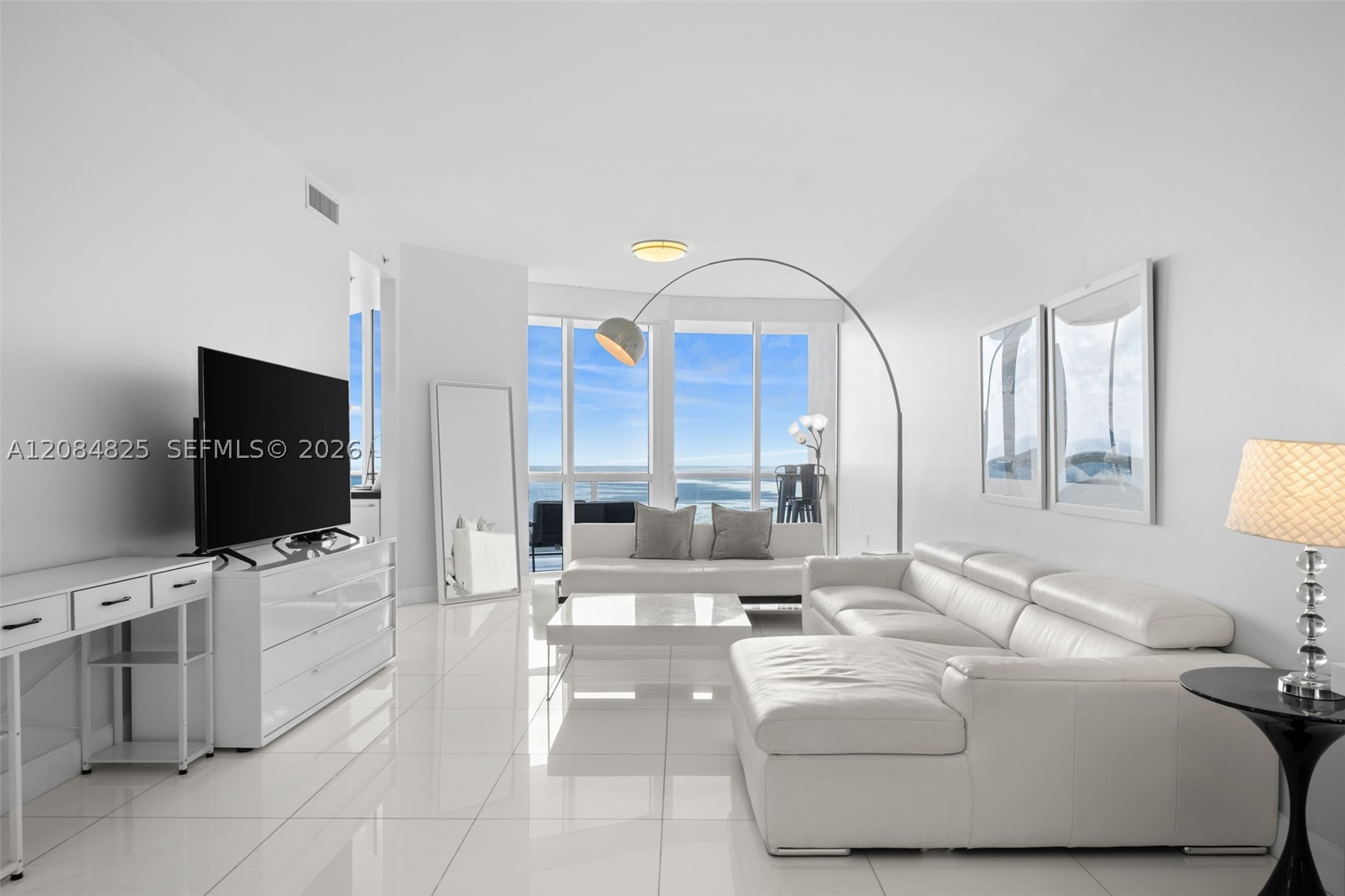 18201 Collins Ave #4709