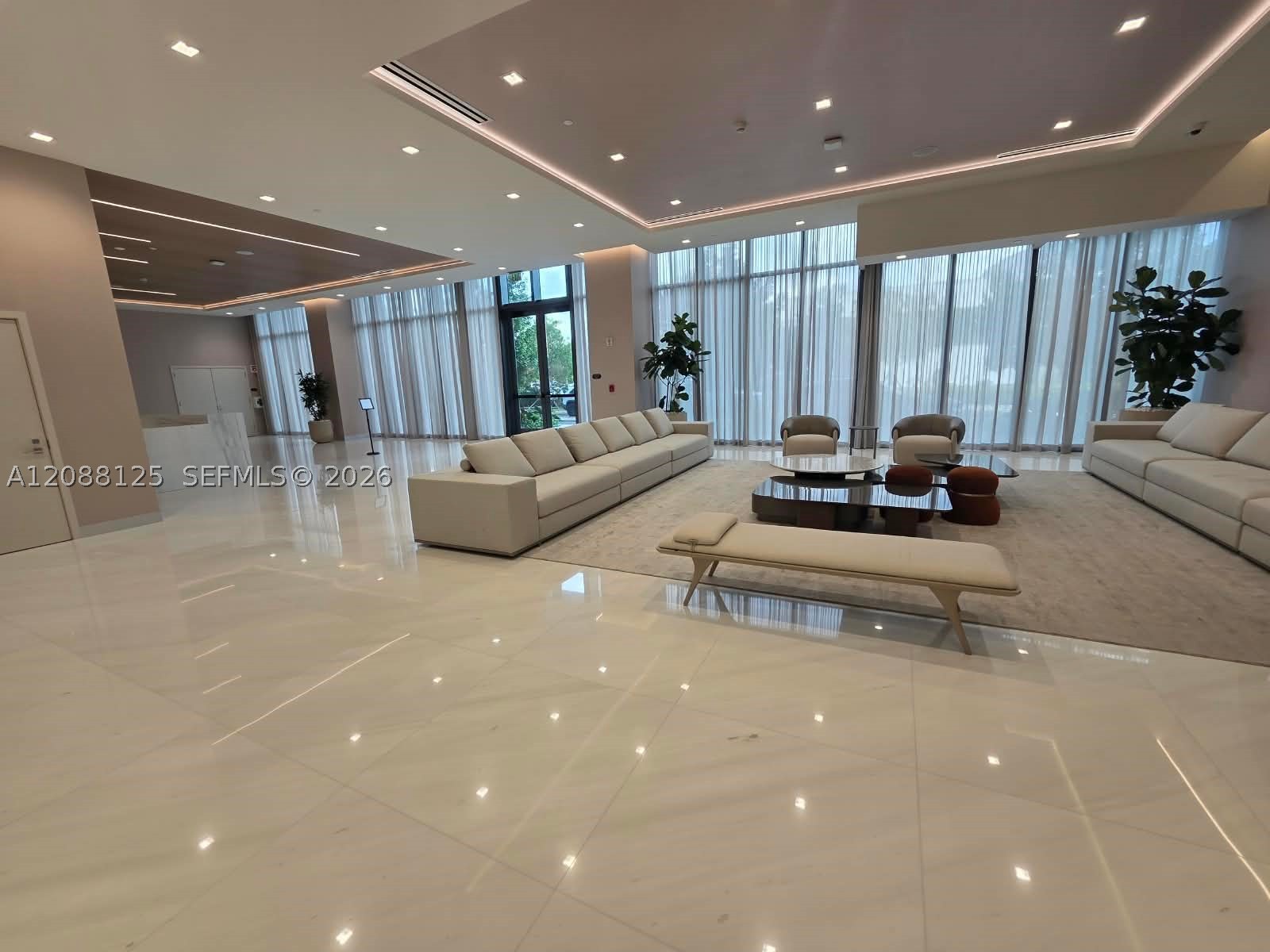 image Oasis Hallandale38