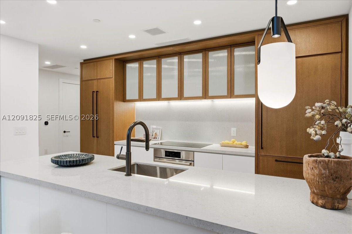 2200 Brickell Ave #GV04 Miami, FL 33129