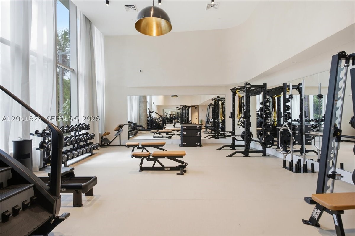2200 Brickell Ave #GV04 Miami, FL 33129