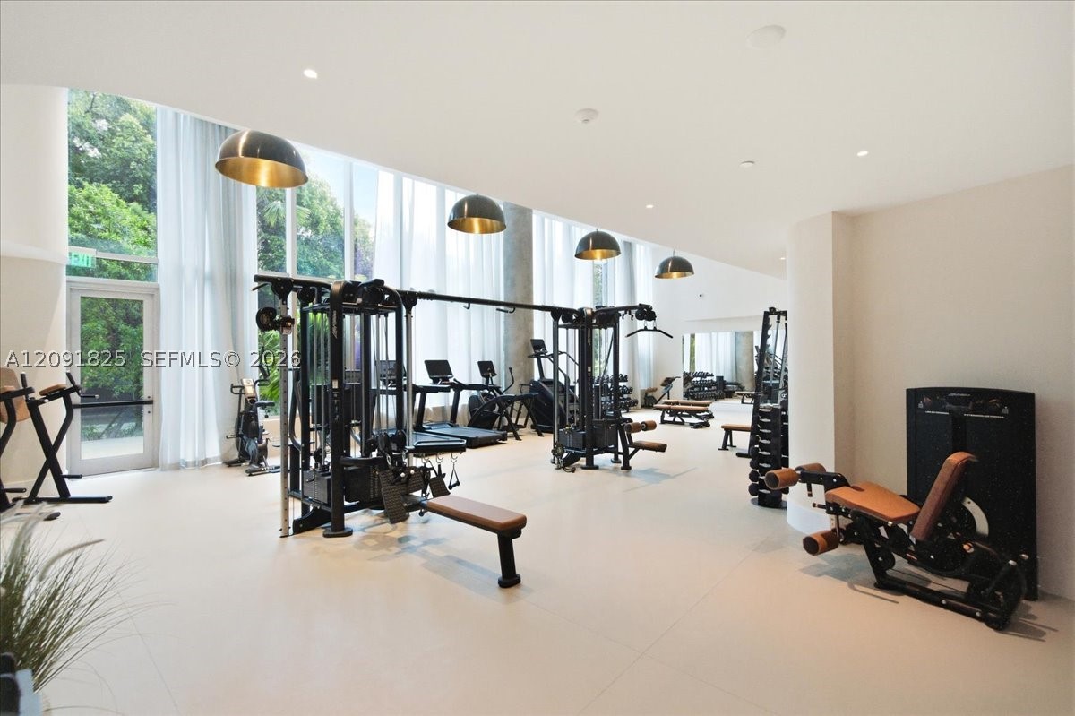 2200 Brickell Ave #GV04 Miami, FL 33129