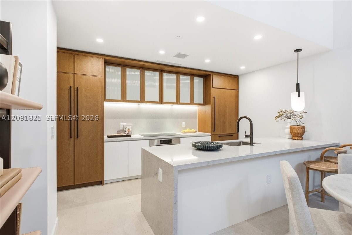 2200 Brickell Ave #GV04 Miami, FL 33129