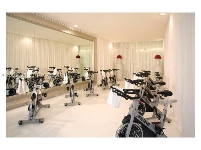 image Icon Brickell III (W Miami)11